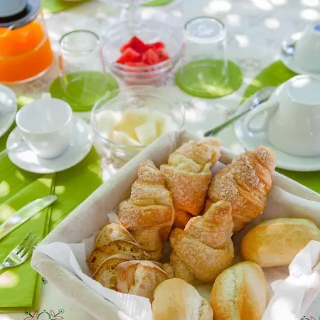 Casina De Goyzueta Bed & Breakfast